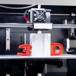 Jak technologia druku 3D rewolucjonizuje produkcję i medycynę? Nowość wśród drukarek 3D