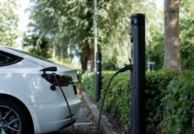 Elektryczna rewolucja w mobilności – od idei do codzienności