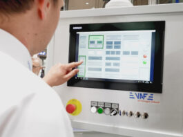 Cyfryzacja w przemyśle motoryzacyjnym: siedem porad dotyczących inteligentnych rozwiązań produkcyjnych Omron, Cyfryzacja w przemyśle motoryzacyjnym